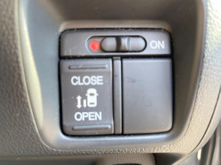 2014 Honda N-BOX CUSTOM DBA-JF1 (UW-6a30be1c587ba)[19]