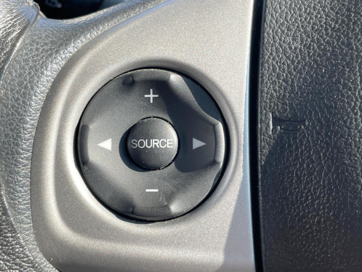 2014 Honda N-BOX CUSTOM DBA-JF1 (UW-6a30be1c587ba)[21]