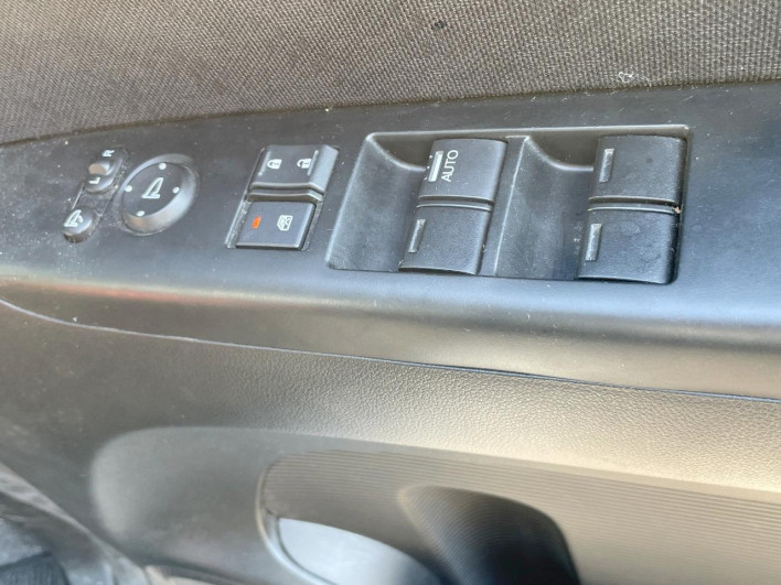 2014 Honda N-BOX CUSTOM DBA-JF1 (UW-6a30be1c587ba)[15]