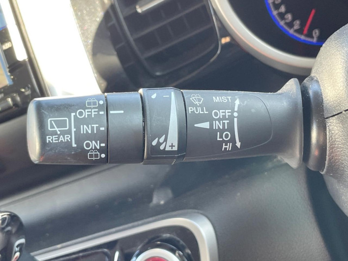 2014 Honda N-BOX CUSTOM DBA-JF1 (UW-6a30be1c587ba)[23]