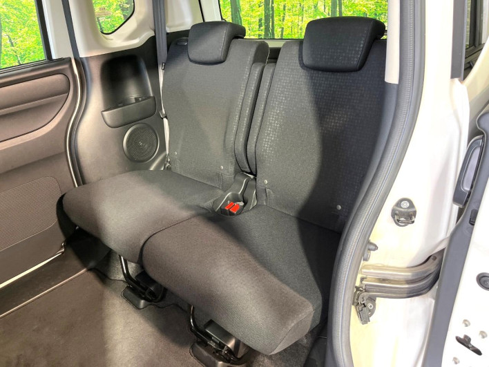 2015 Honda N-BOX CUSTOM DBA-JF1 (UW-6a30be1d75352)[22]