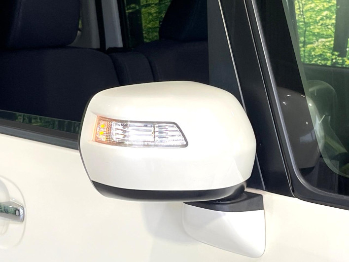 2015 Honda N-BOX CUSTOM DBA-JF1 (UW-6a30be1d75352)[20]