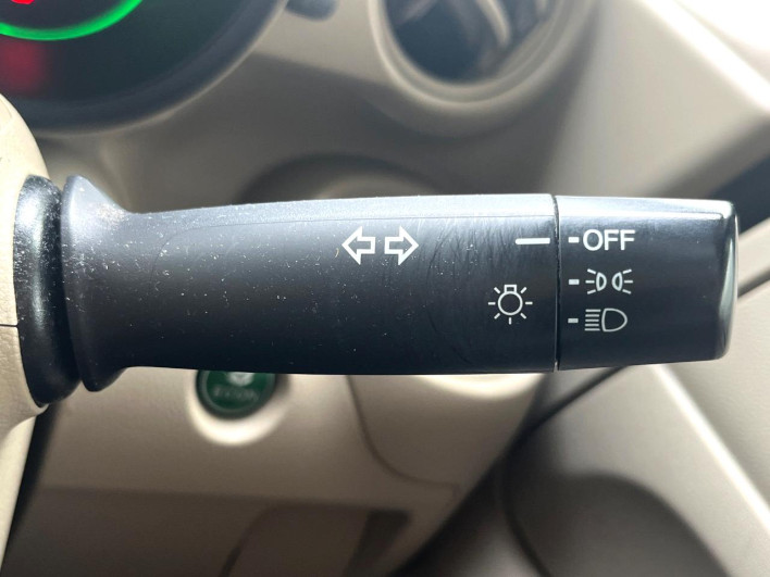 2015 Honda N-BOX DBA-JF1 (UW-6a30be1d9483e)[7]