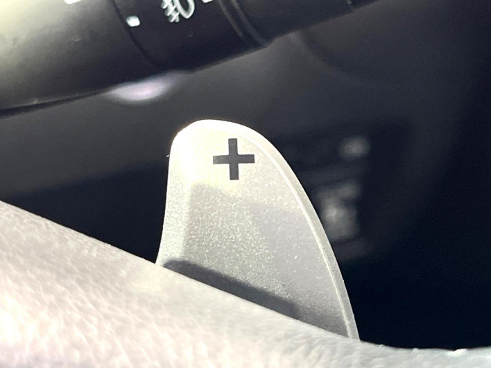 2015 Honda N-BOX CUSTOM DBA-JF1 (UW-6a30be20144e4)[9]