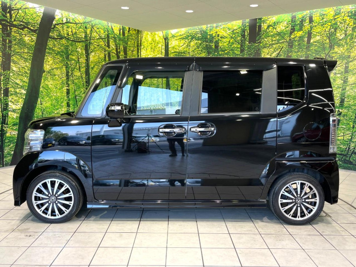 2015 Honda N-BOX CUSTOM DBA-JF1 (UW-6a30be20144e4)[27]