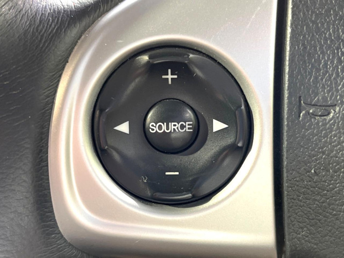 2015 Honda N-BOX CUSTOM DBA-JF1 (UW-6a30be20144e4)[10]