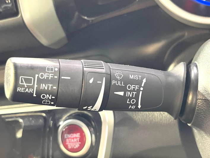 2015 Honda N-BOX CUSTOM DBA-JF1 (UW-6a30be20144e4)[6]