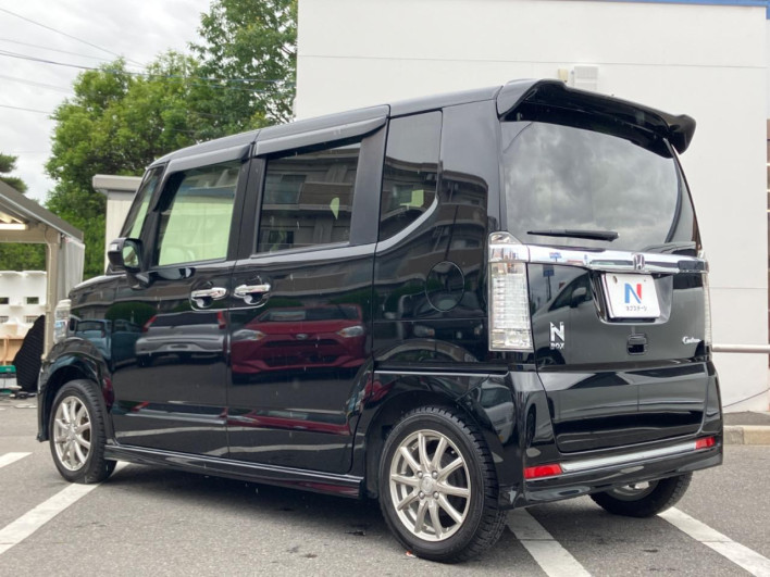 2016 Honda N-BOX CUSTOM DBA-JF1 (UW-6a30be205ba8d)[9]