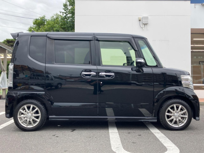 2016 Honda N-BOX CUSTOM DBA-JF1 (UW-6a30be205ba8d)[7]