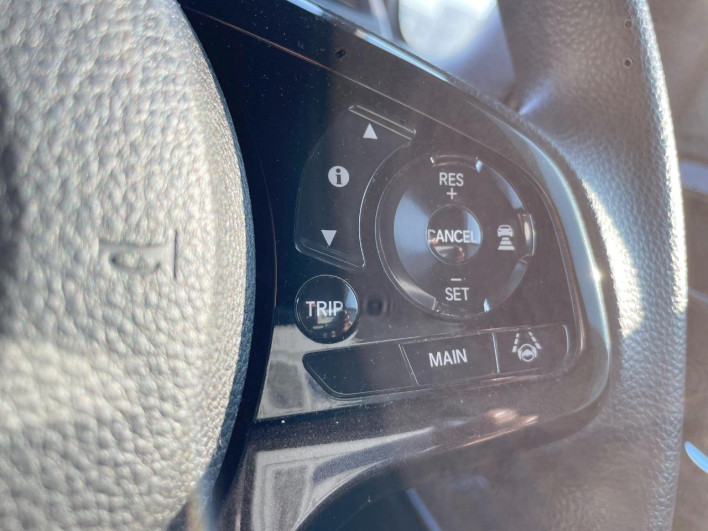 2019 Honda N-BOX CUSTOM DBA-JF3 (UW-6a30be258c0e6)[27]
