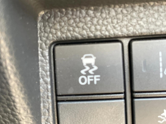 2019 Honda N-BOX CUSTOM DBA-JF3 (UW-6a30be258c0e6)[18]