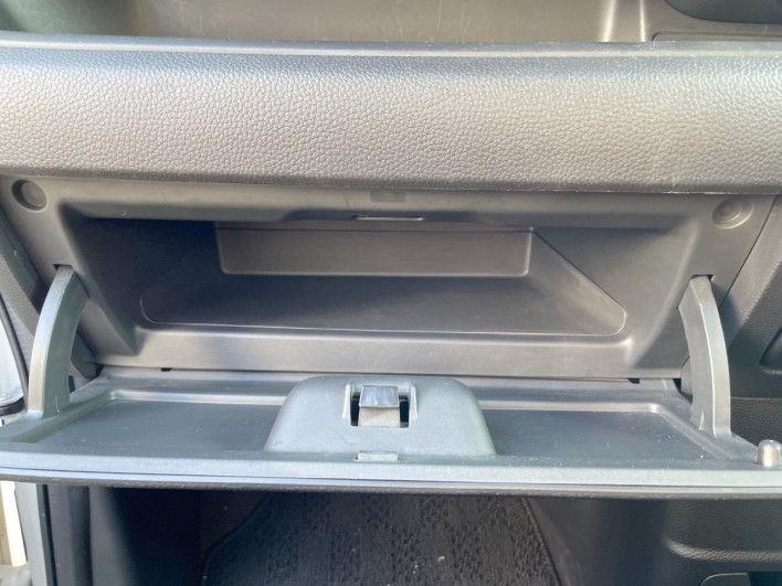 2019 Honda N-BOX CUSTOM DBA-JF3 (UW-6a30be258c0e6)[4]