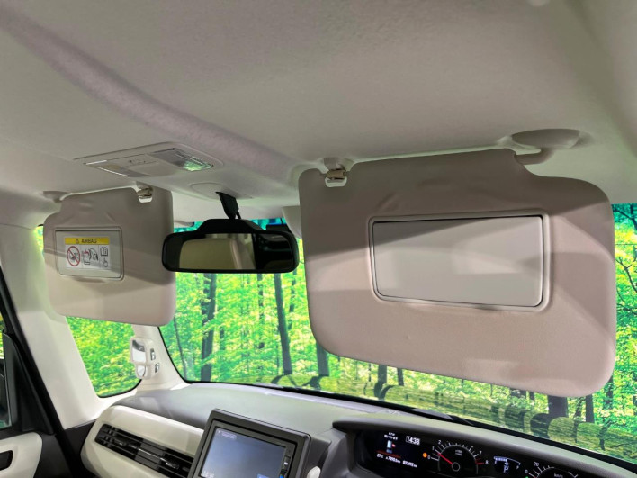 2019 Honda N-BOX DBA-JF3 (UW-6a30be259af02)[23]