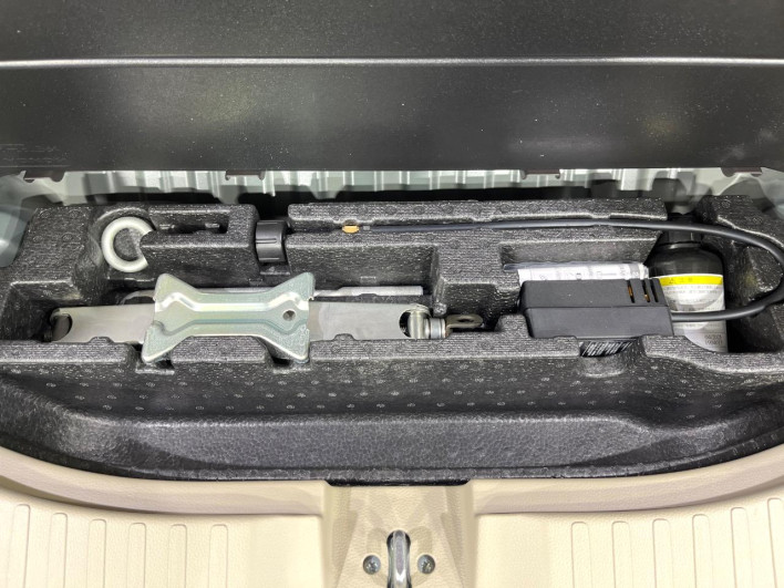 2019 Honda N-BOX DBA-JF3 (UW-6a30be259af02)[15]