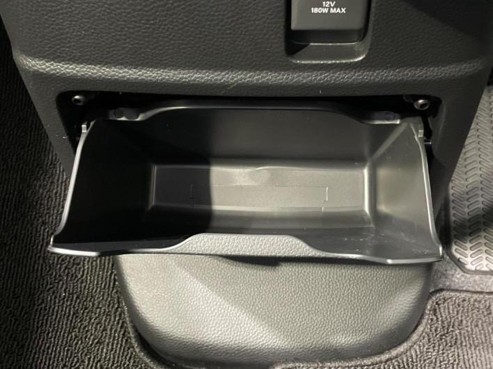 2023 Honda N-BOX CUSTOM 6BA-JF3 (UW-6a30be2c4b283)[29]