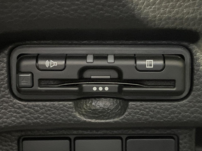 2023 Honda N-BOX CUSTOM 6BA-JF3 (UW-6a30be2c4b283)[10]