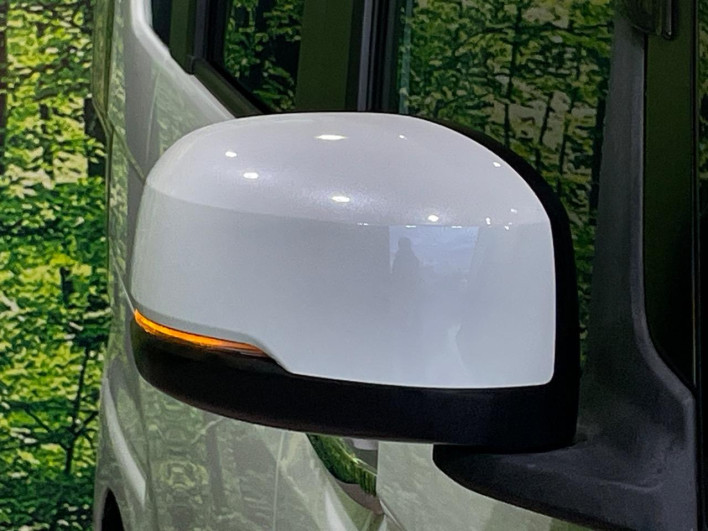 2021 Honda N-BOX CUSTOM 6BA-JF3 (UW-6a30be2e9c08e)[26]