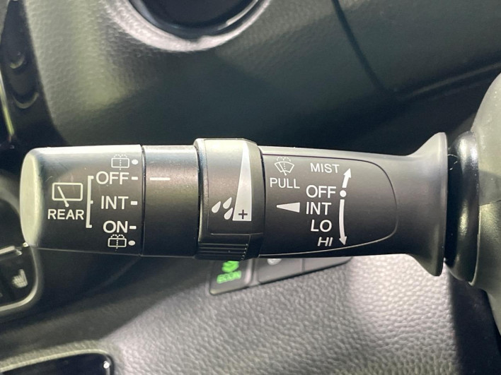 2021 Honda N-BOX CUSTOM 6BA-JF3 (UW-6a30be2e9c08e)[22]