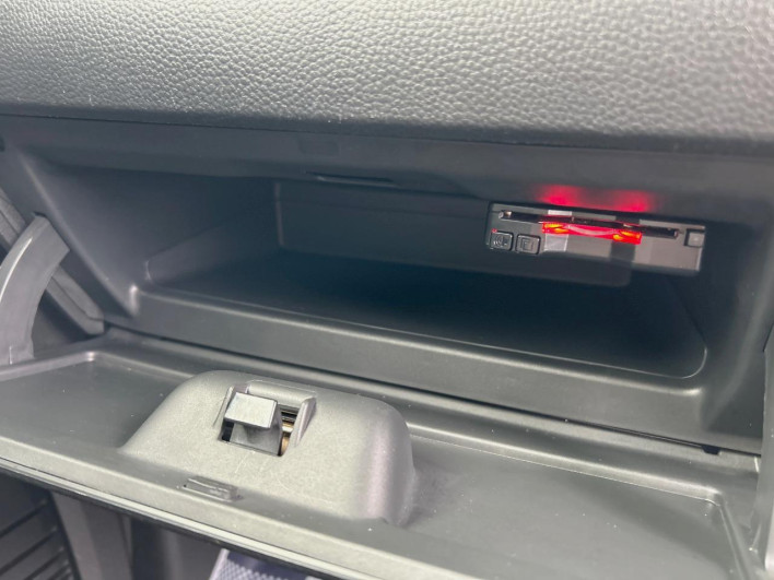 2021 Honda N-BOX CUSTOM 6BA-JF3 (UW-6a30be30c86ce)[18]