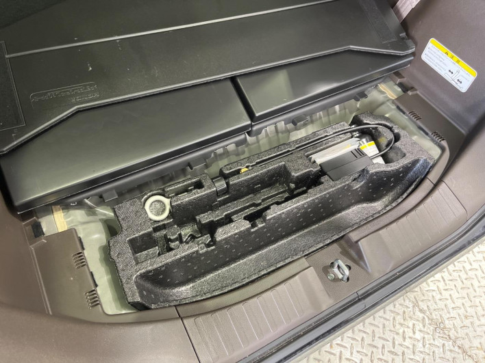 2022 Honda N-BOX 6BA-JF3 (UW-6a30be3172174)[9]