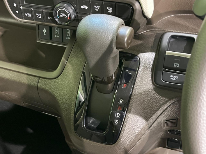 2022 Honda N-BOX 6BA-JF3 (UW-6a30be3172174)[26]