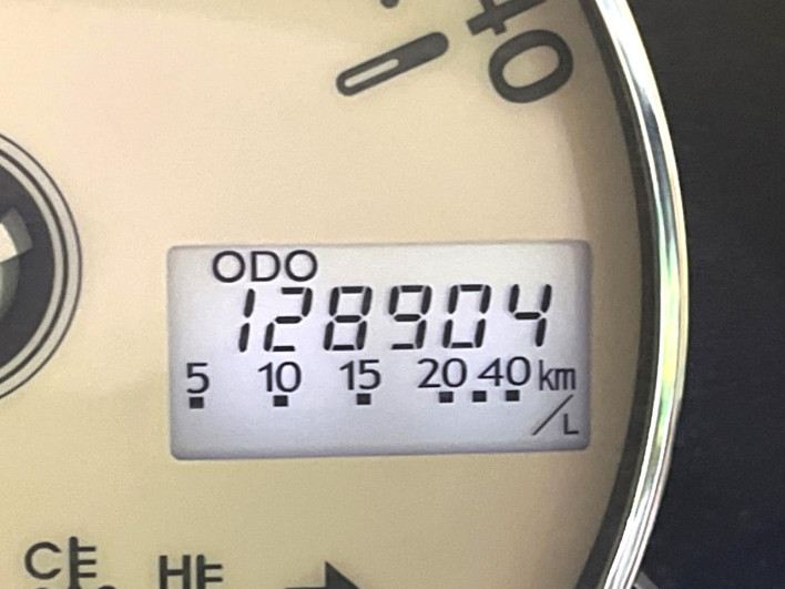 2011 Daihatsu Mira Cocoa DBA-L675S (UW-6a30be588f590)[2]