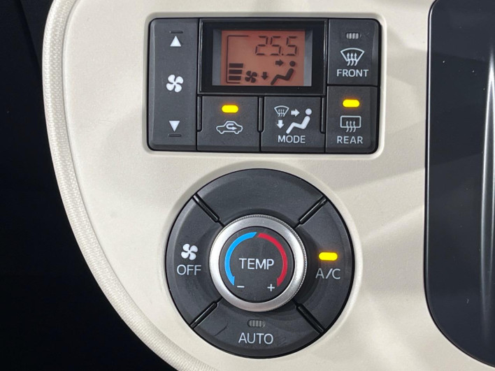 2015 Daihatsu Mira Cocoa DBA-L675S (UW-6a30be59981e2)[26]