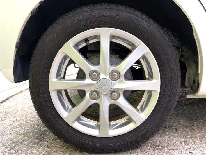 2013 Daihatsu Move DBA-LA100S (UW-6a30be5bed47e)[25]