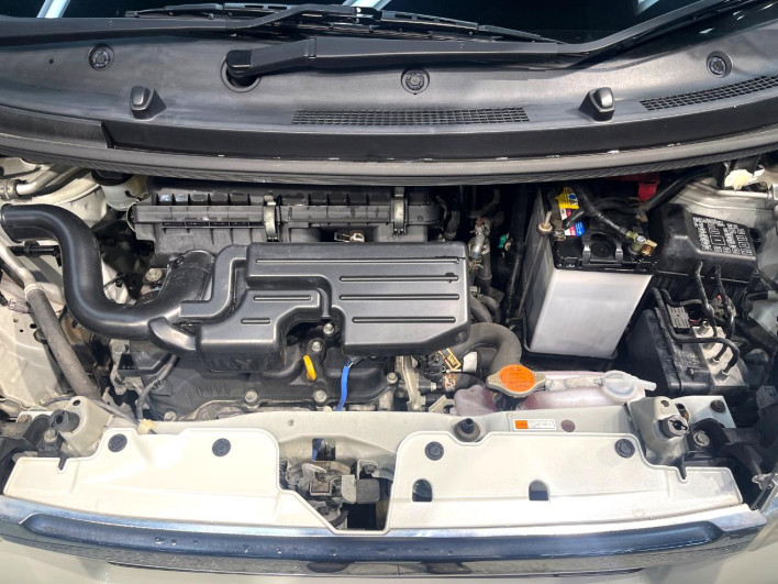 2013 Daihatsu Move DBA-LA100S (UW-6a30be5bed47e)[4]