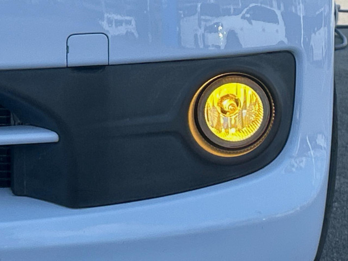 2015 Toyota Pixis Epoch DBA-LA300A (UW-6a30be61f1384)[9]