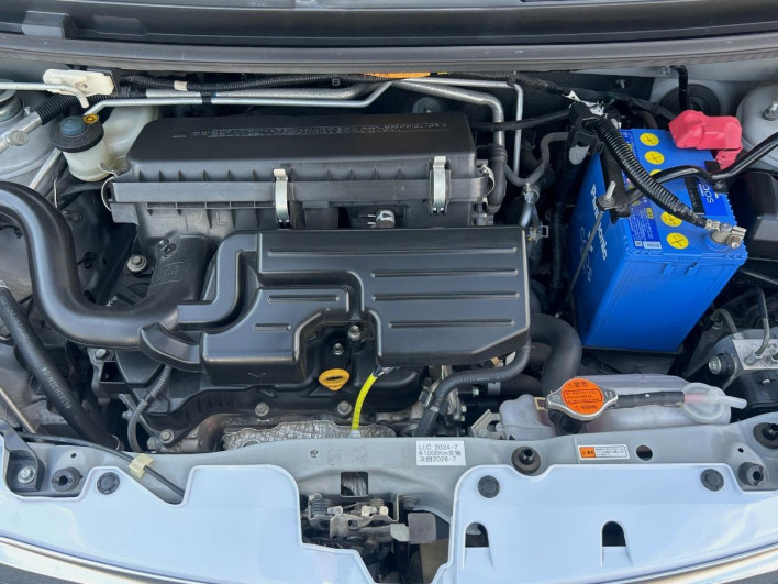 2015 Toyota Pixis Epoch DBA-LA300A (UW-6a30be61f1384)[4]