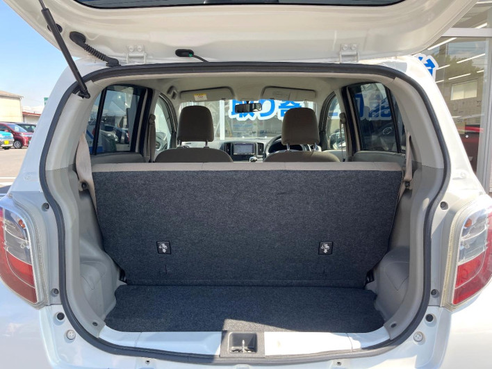 2011 Daihatsu Mirai Ease DBA-LA300S (UW-6a30be622dd9a)[17]