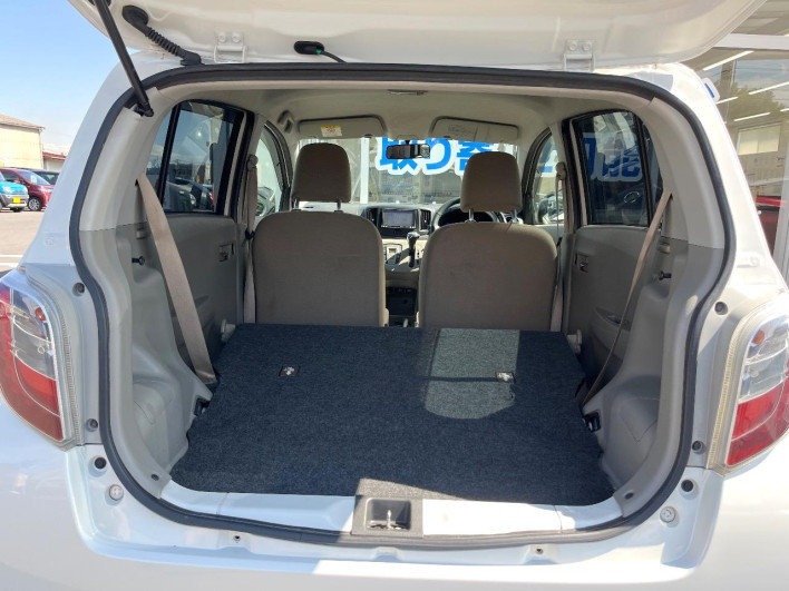 2011 Daihatsu Mirai Ease DBA-LA300S (UW-6a30be622dd9a)[18]