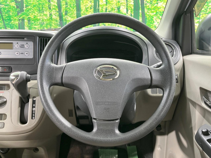 2011 Daihatsu Mirai Ease DBA-LA300S (UW-6a30be630654c)[16]