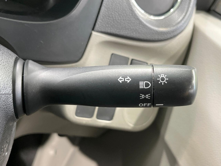 2011 Daihatsu Mirai Ease DBA-LA300S (UW-6a30be630654c)[25]