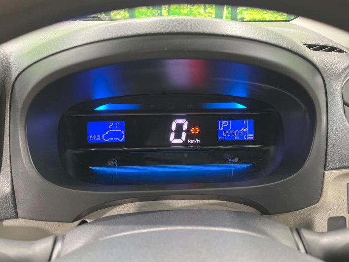 2011 Daihatsu Mirai Ease DBA-LA300S (UW-6a30be630654c)[27]