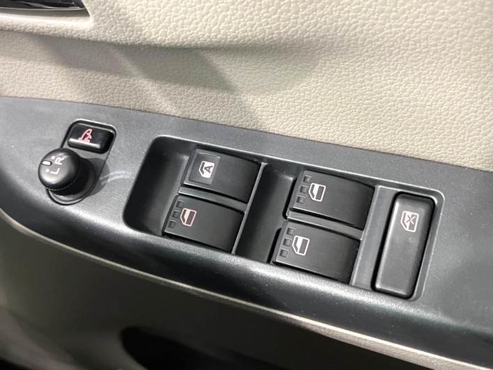 2013 Daihatsu Mirai Ease DBA-LA300S (UW-6a30be63d2bd6)[27]