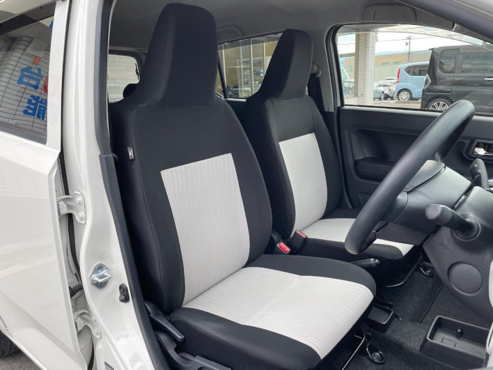 2017 Toyota Pixis Epoch DBA-LA350A (UW-6a30be64b78d9)[23]