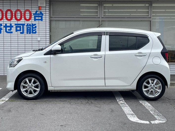 2017 Toyota Pixis Epoch DBA-LA350A (UW-6a30be64b78d9)[4]
