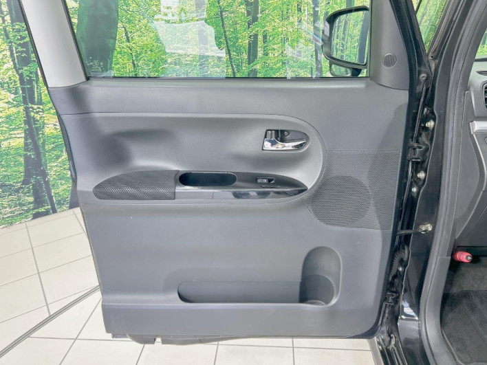 2016 Daihatsu Tanto DBA-LA600S (UW-6a30be6ebb2f1)[21]