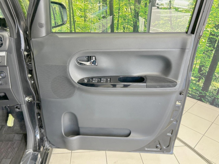 2016 Daihatsu Tanto DBA-LA600S (UW-6a30be6ebb2f1)[25]