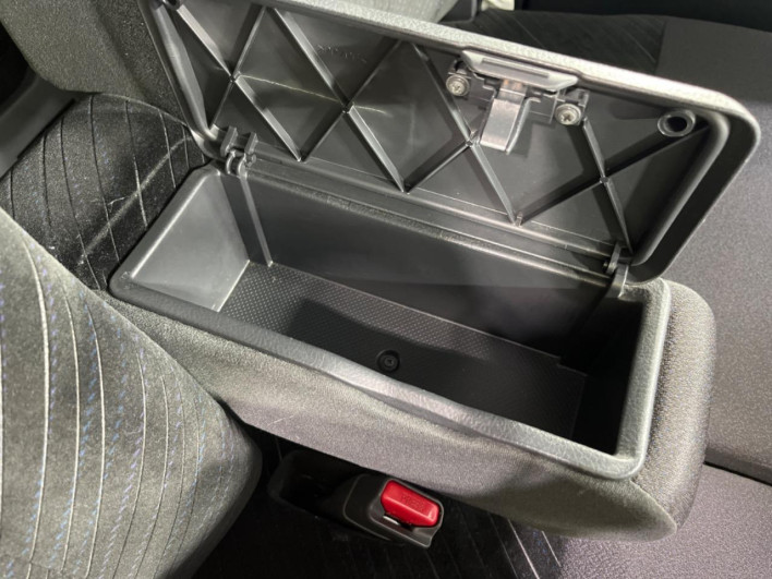 2019 Daihatsu Tanto DBA-LA610S (UW-6a30be7392b96)[29]