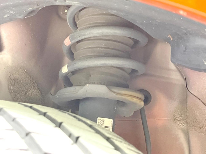 2015 Toyota Pixis Mega DBA-LA700A (UW-6a30be7c8d88d)[13]