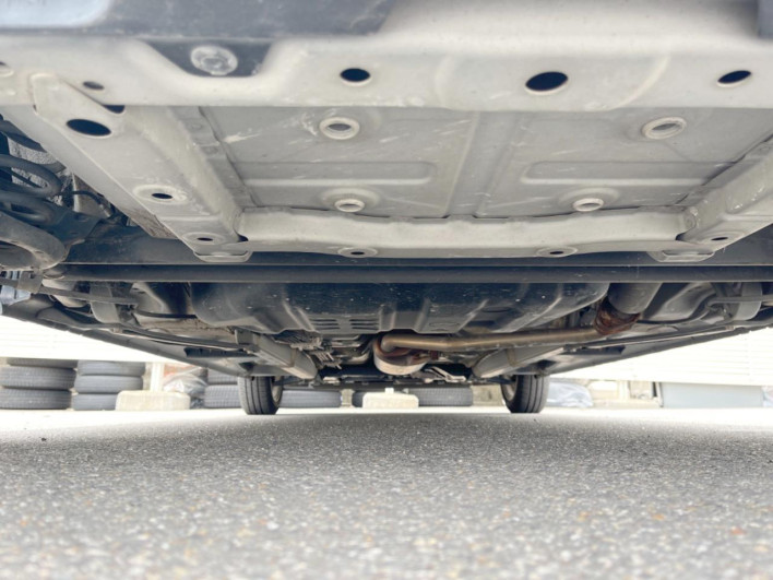 2015 Daihatsu Wake DBA-LA700S (UW-6a30be7d31b58)[14]