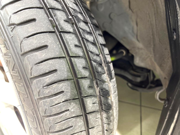 2017 Daihatsu Wake DBA-LA700S (UW-6a30be7de16c1)[20]