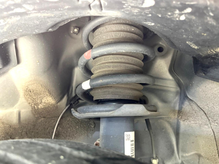 2017 Daihatsu Wake DBA-LA700S (UW-6a30be7de16c1)[21]