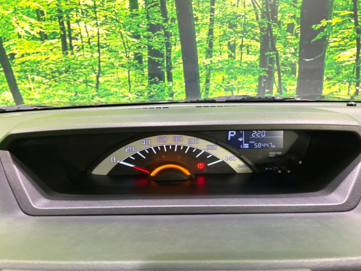2017 Daihatsu Wake DBA-LA700S (UW-6a30be7de16c1)[28]