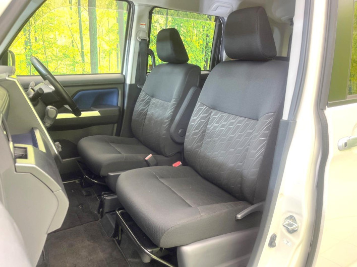 2020 Toyota Roomy DBA-M900A (UW-6a30be92dac68)[17]