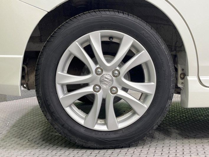 2015 Suzuki Solio DAA-MA36S (UW-6a30be9c00271)[20]
