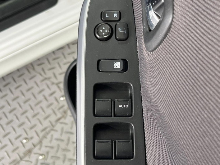 2015 Suzuki Solio DAA-MA36S (UW-6a30be9c00271)[4]